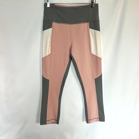 KATE SPADE Limited Edition Colorblock Pink, White, Gray Crop Capris Leggings M - Picture 1 of 9